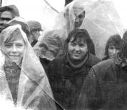 Маевка в Просекино. 1965 или 1966 год. Слева-направо: Лора Павлова,?, Леша Попов - 